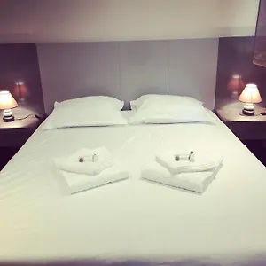 Apart Otel Serafina Apartements, Nice